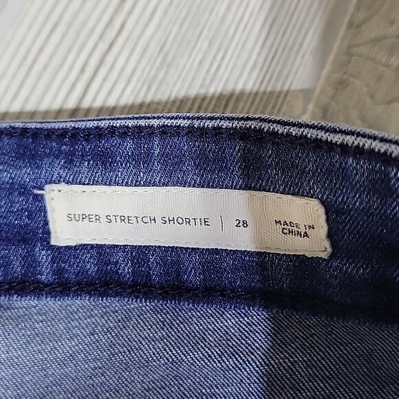 PACSUN Super Stretch Shortie Distressed Jean Shorts, Women's Waist 28 - Picture 4 of 9